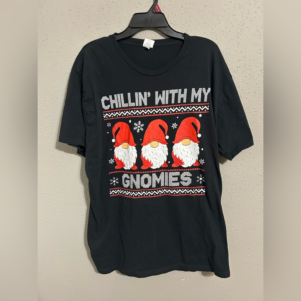 Black T-Shirt with Gnome Graphic. Mens 2XL.